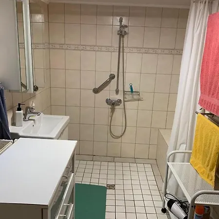 Kleines Ostfriesenhaus Mitten Im Gruenen, Mindestaufenthalt 3 Tage, Bitte Vorher Anfragen, Endreinigung 60 Vor Ort An Hausverwalter, Tier Pro Tag 5 Osteel Exterior photo